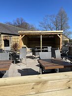The Oaks Hotel