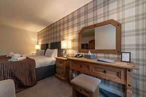 The Oaks Hotel