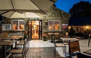 The Oaks Hotel