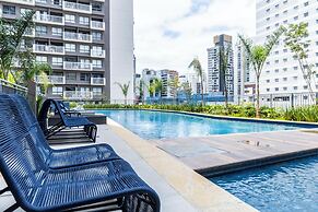 Modern with Air Conditioning and Pool