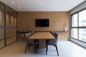 Modern with Air Conditioning and Pool