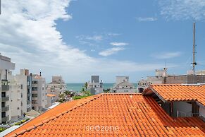 Apt w/ Balcony Steps From the Beach - Ids0501