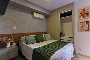 Studio Pet Friendly c Garagem e Varanda no Centro