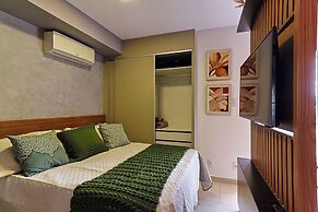Studio Pet Friendly c Garagem e Varanda no Centro