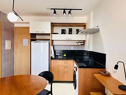 Studio no Centro com Academia Piscina e Varanda