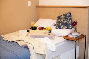 Studio no Centro com Academia Piscina e Varanda