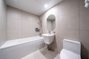 Hotel Brown Dot