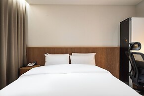 Hotel Brown Dot