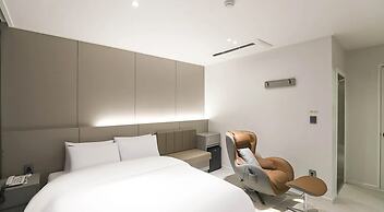 Hotel Brown Dot