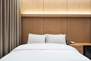 Hotel Brown Dot