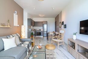 Ivory 1-BR Apt. & Balcony in Aradipou
