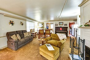 Walk to Shops & Eats: Apt in Downtown Elizabeth