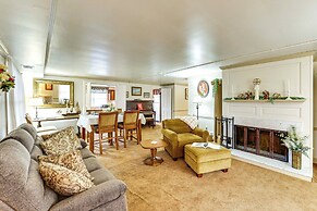 Walk to Shops & Eats: Apt in Downtown Elizabeth