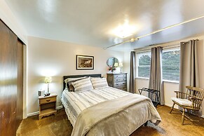 Walk to Shops & Eats: Apt in Downtown Elizabeth