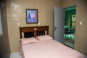 Casa com Piscina e Churrasqueira no Parque Cuiab