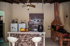 Casa com Piscina e Churrasqueira no Parque Cuiab