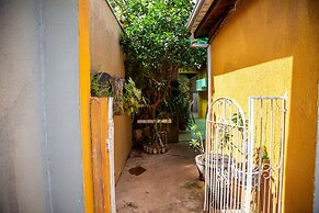 Casa com Piscina e Churrasqueira no Parque Cuiab