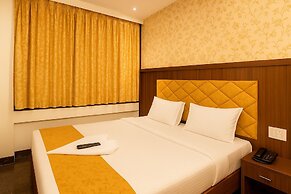 Glitz Hotel Sai Neel