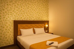 Glitz Hotel Sai Neel