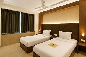Glitz Hotel Sai Neel