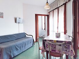Bright Holiday Home With Balcony