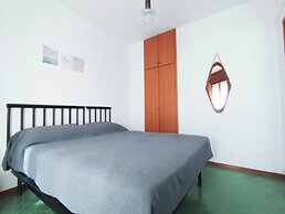 Bright Holiday Home With Balcony