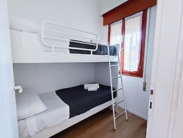 Modern Apartment Near the Beach