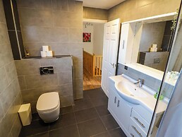 7 Waverton Mews