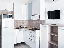 Flat With Balcony on the Seafront