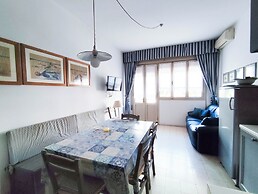 Stylish Apartment Near the Beach