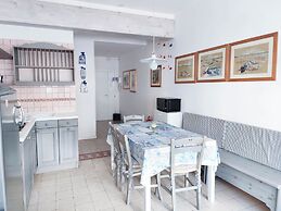 Stylish Apartment Near the Beach