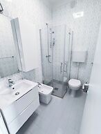 Apartment With Balcony and Pool Access