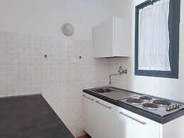 Cozy Studio Near Beach With Pool