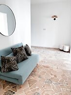 Seafront Apartment With Private Parking