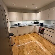 Crown Street Chic Retreat