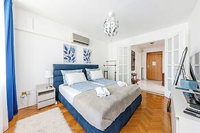 The Palazzo Danube- Buda Prime Location W. Balcony