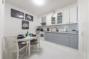 The Palazzo Danube- Buda Prime Location W. Balcony