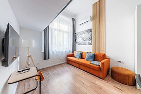 Secret Charming Studio