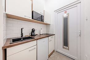 Marble Royal Suite&Studio