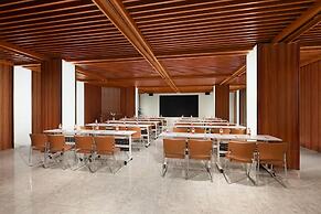 Ramada Encore By Wyndham Shantou Longhu