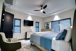 Sun-soaked Paradisiac Escape 3BR Private Beach Pool