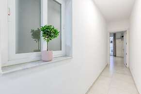 Central Msida Modern Bright Comfortable
