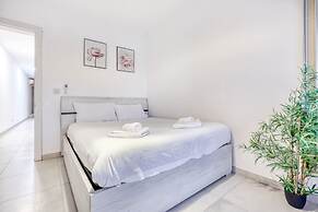 Central Msida Modern Bright Comfortable