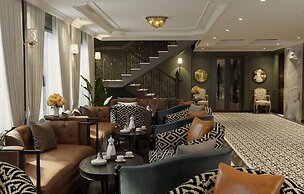 Aime'e Luxury Cruise