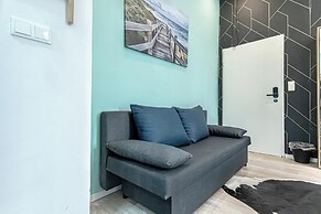 Shopping Paradise 9BR For 22 People