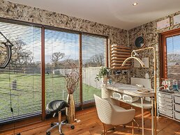 Glamping Tri Pod 8 - Gower