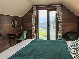 Glamping Tri Pod 8 - Gower