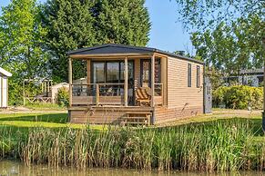Waterside Holiday Home in Kinrooi