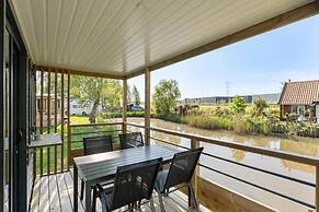 Waterside Holiday Home in Kinrooi