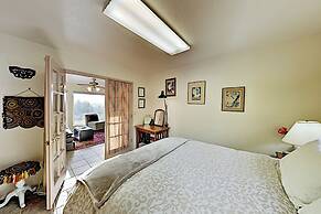 Mtn-view Retreat w/ Hot Tub + Deck in Sebastopol